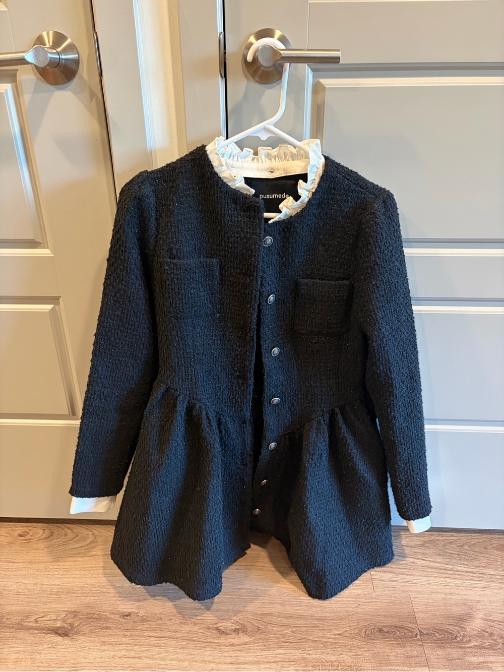 Püsumedo Black Tweed Peplum Coat